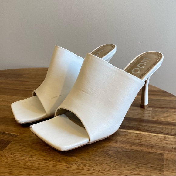 EGO Square Toe Heels - Picture 2 of 6